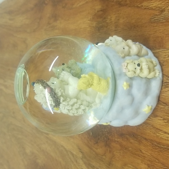 Dreamsicles snow globe westland music box - Picture 4 of 5